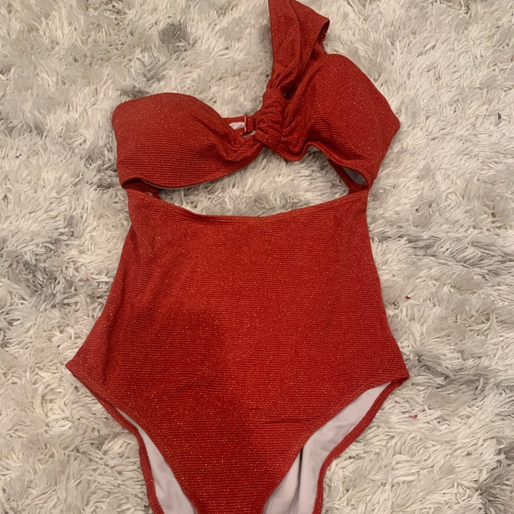 Molybell Swim